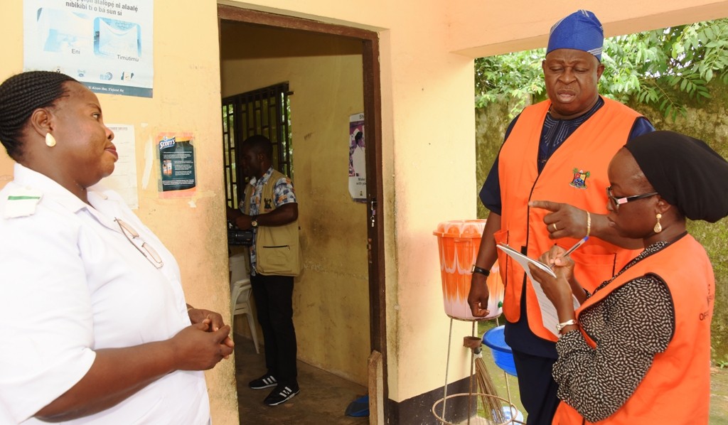 Special Adviser to the Governor on Primary Healthcare, Dr. Olufemi Onanuga (2nd right); Monitoring Officer, Office of the Special Adviser on Primary Healthcare, Miss Halimat Adeshina (right) and Officer in Charge, Odomola Primary Healthcare Centre, Mrs. Taiwo Yekini (left) during an inspection visit to Odomola Primary Healthcare Centre, Epe, on Monday, 06 June 2016.