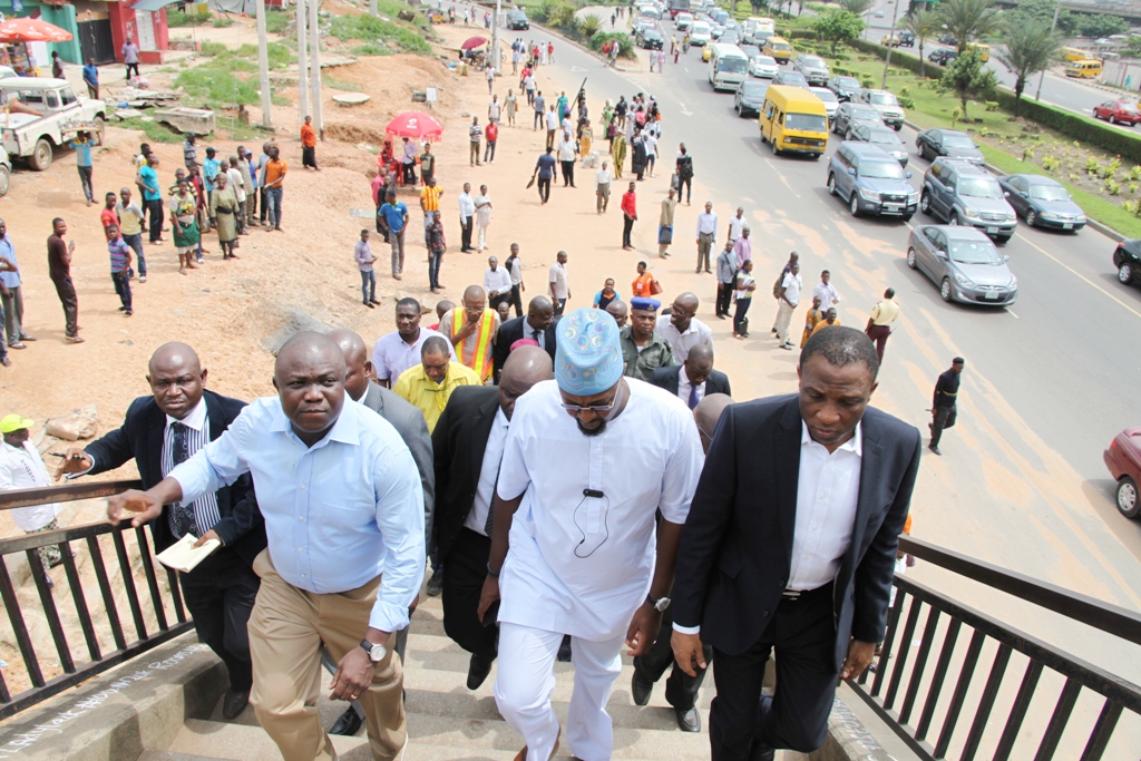 Ambode Visits Major Traffic Points, Approves Construction of Pedestrian Bridge at Berger Bus Stop