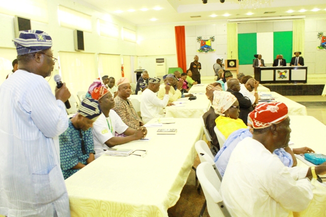 Ambode Plegdes to Embark on Local Government Reforms