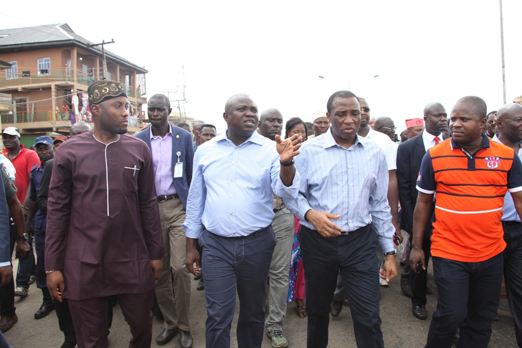 Lagos State Governor, Mr. Akinwunmi Ambode (2nd left), the Secretary to the State Government, Mr Tunji Bello (2nd right), the Executive Secretary, Oshodi Local Government, Mr. Daud Adeola Olajobi (left)and Engr. Abraham Afolabi Peters (right) during the Governor’s inspection of Brown Street for rehabilitation at Oshodi, on Wednesday, August 19, 2015.