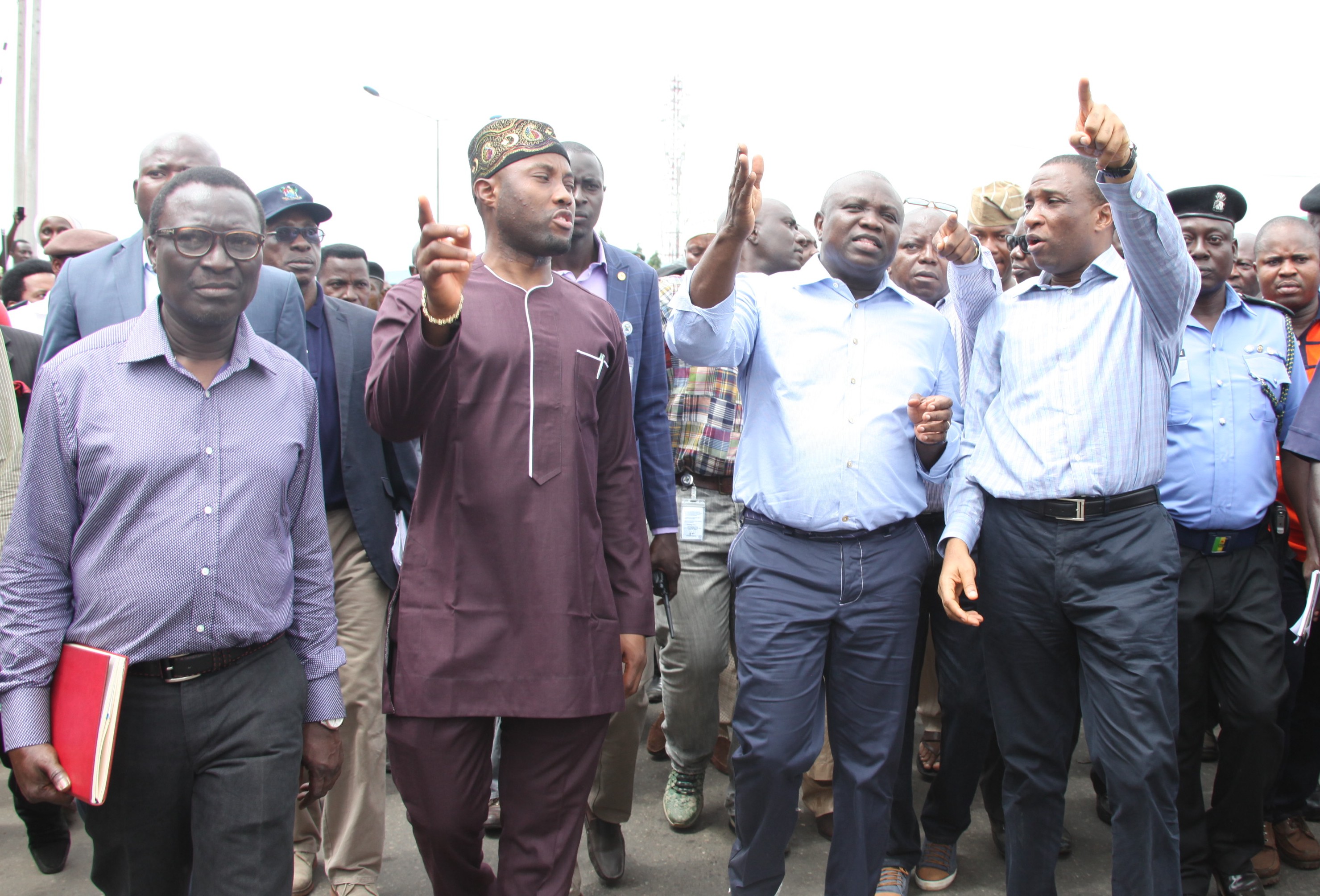 Lagos State Governor, Mr. Akinwunmi Ambode (2nd right) with the Secretary to the State Government, Mr Tunji Bello (right), the General Manager, Lagos State Public Works Corporation, Engr. Ayo Sodeinde (left) and the Executive Secretary, Oshodi Local Government, Mr. Daud Adeola Olajobi (2nd left)and Engr. Abraham Afolabi Peters (right) during the Governor’s inspection of Brown Street for rehabilitation at Oshodi, on Wednesday, August 19, 2015.