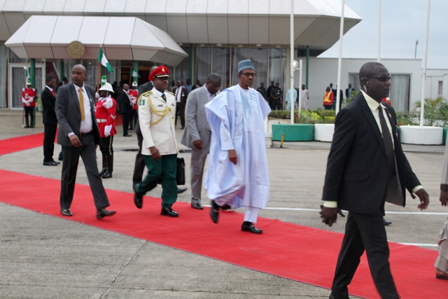 Governor Ambode Accompanies President Buhari On Official Visit to Benin Republic