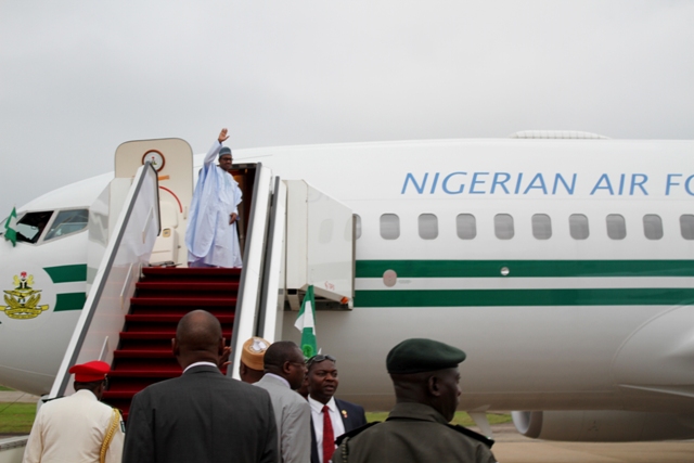 Governor Ambode Accompanies President Buhari On Official Visit to Benin Republic