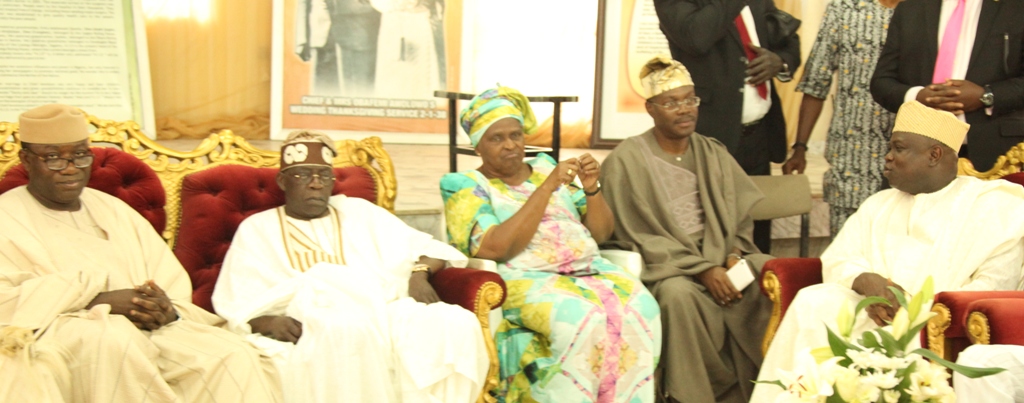 R-L: Lagos State Governor, Mr. Akinwunmi Ambode, Prince Demola Aderemi, First Daughter of deceased, Mrs. Omotola Oyediran, National Leader, All Progressives Congress (APC), Asiwaju Bola Tinubu and former Governor of Ekiti State, Dr. Kayode Fayemi during the Governor’s condolence visit to the Family of Late Hannah Idowu Dideolu Awolowo at their Ikenne residence in Ogun State, on Sunday, September 20, 2015.