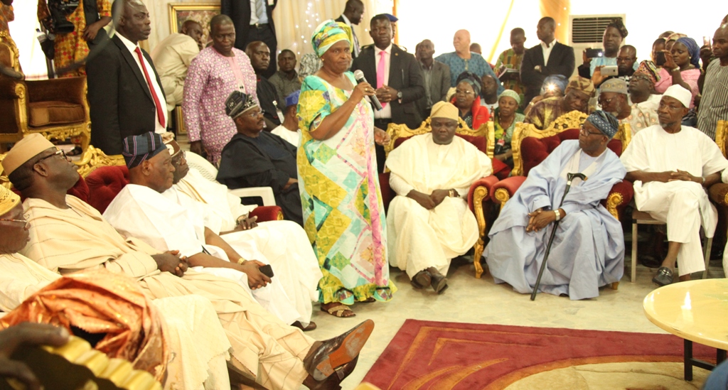 Governor of Osun State, Ogbeni Rauf Aregbesola, Oba Olaniwun Ajayi SAN, Lagos State Governor, Mr. Akinwunmi Ambode, his Oyo State counterpart, Sen. Abiola Ajimobi, First Daughter of deceased, Mrs. Omotola Oyediran, National Leader, All Progressives Congress (APC), Asiwaju Bola Tinubu, former Interim National Chairman, APC, Chief Bisi Akande and former Governor of Ekiti State, Dr. Kayode Fayemi during the Governor’s condolence visit to the Family of Late Hannah Idowu Dideolu Awolowo at their Ikenne residence in Ogun State, on Sunday, September 20, 2015.