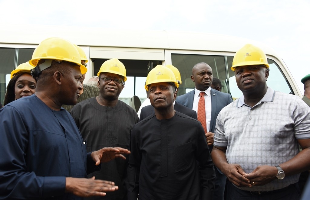 R-L: Lagos State Governor, Akinwunmi Ambode, with Vice President, Prof. Yemi Osinbajo; Minister of Solid Minerals, Dr. Kayode Fayemi; Minister of Finance, Kemi Adeosun and President, Dangote Group; Alhaji Aliko Dangote during the Vice President’s inspection visit to the Dangote Refinery at the Lekki Free Trade Zone, Lagos, on Saturday, June 25, 2016.