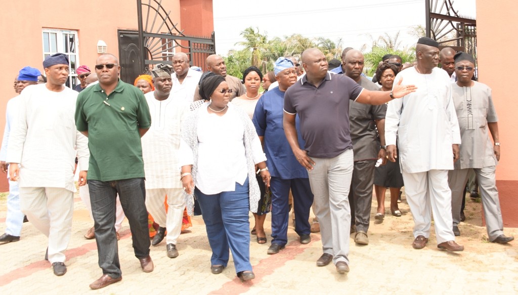 L-R: Lagos State Governor, Mr. Akinwunmi Ambode (3rd right); Secretary to the State Government, Mr. Tunji Bello; Commissioner for Housing, Mr. Gbolahan Lawal; Deputy Governor, Dr. (Mrs.) Oluranti Adebule; member, House of Representative, Badagry Federal Constituency, Hon. Joseph Bamgbose and member, Lagos State House of Assembly, Badagry II, Hon. Samuel David Setonji during the Governor’s inspection visit to the Badagry Recreation Park, Topo, on Wednesday, July 13, 2016.