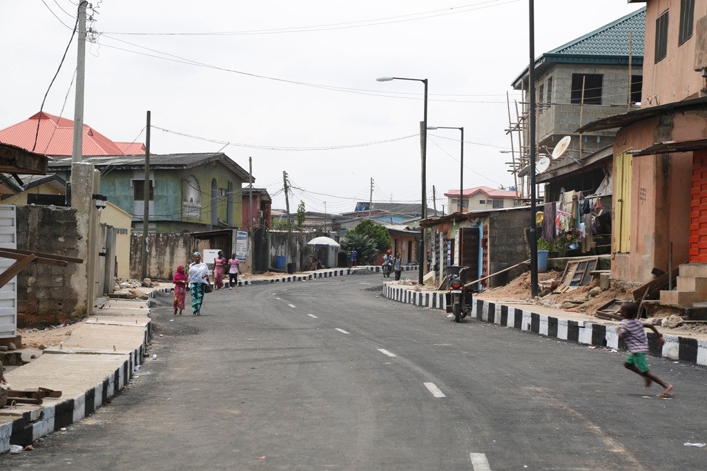 This is Okeowo Somorin Street, Ifako Gbagada, Kosofe Local Government. The new road is 666m long and 8m long. 