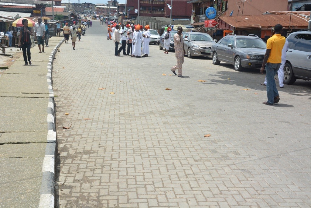 This is Iludun Street in Ifelodun Local Council Development Area. The new road is 420m long and 8m wide. 