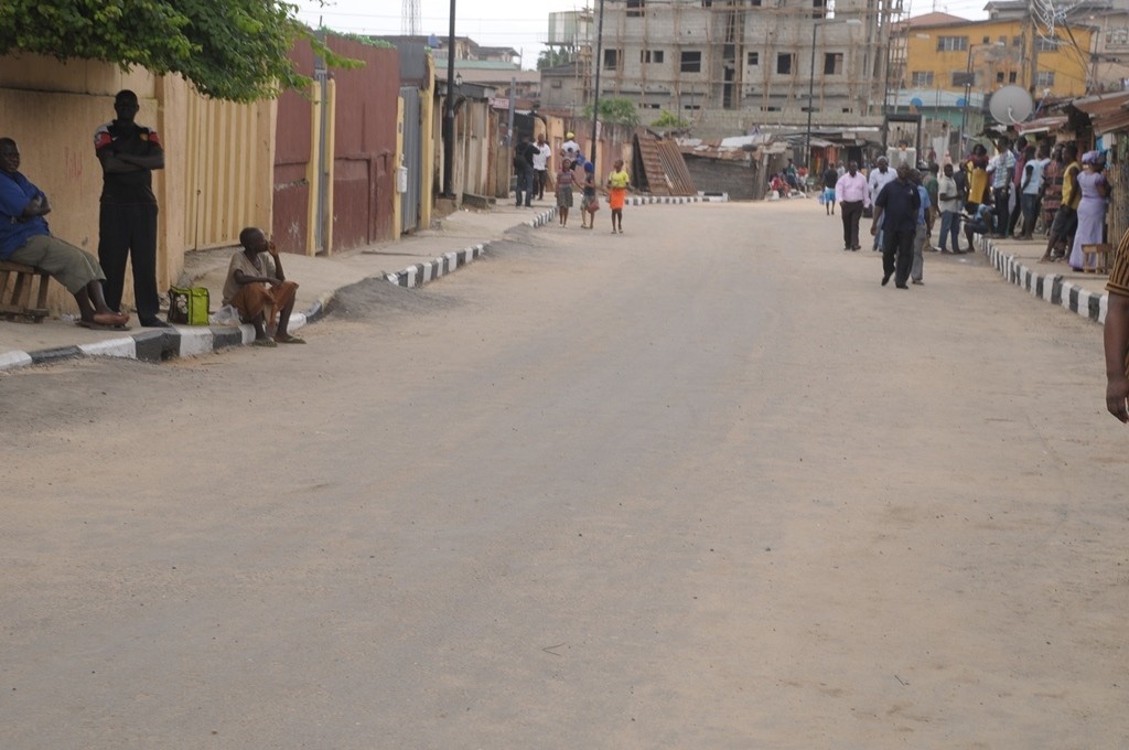 This is Omitogun/Igbore Street, Iwaya in Yaba LCDA, the newly constructed road is 425m long and 9m wide. 