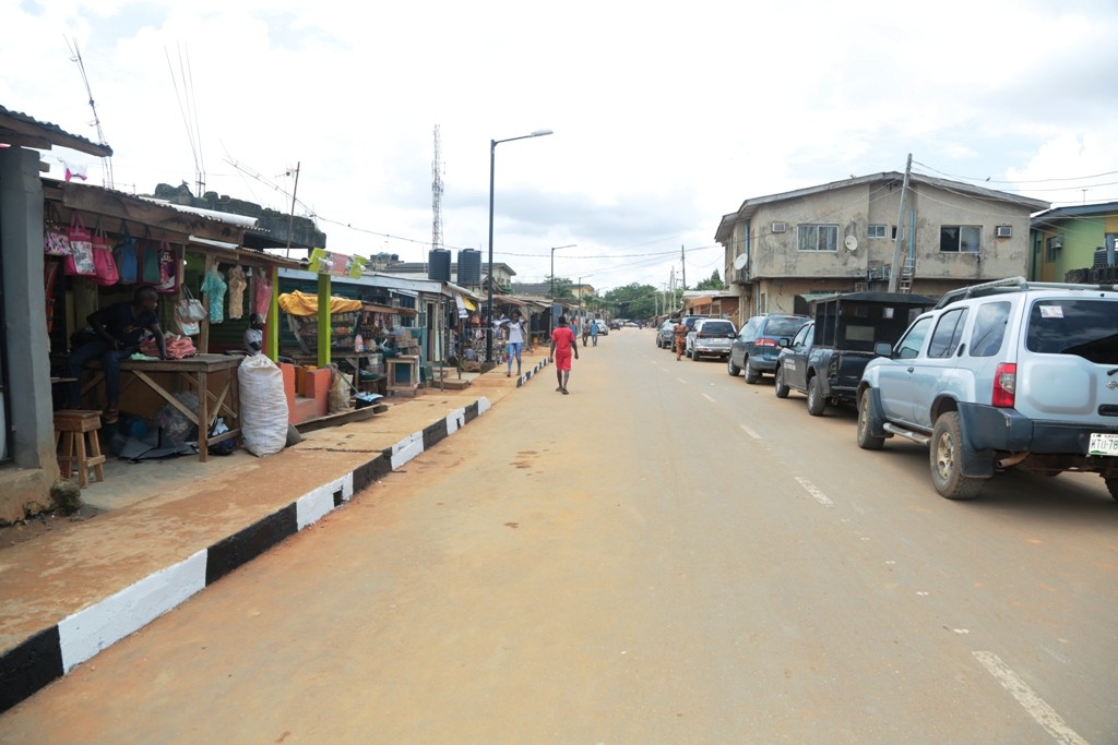 This is Sotunde Street in Agbado-Okeodo Local Council Development Area. The new road is 303m long and 8m wide. 