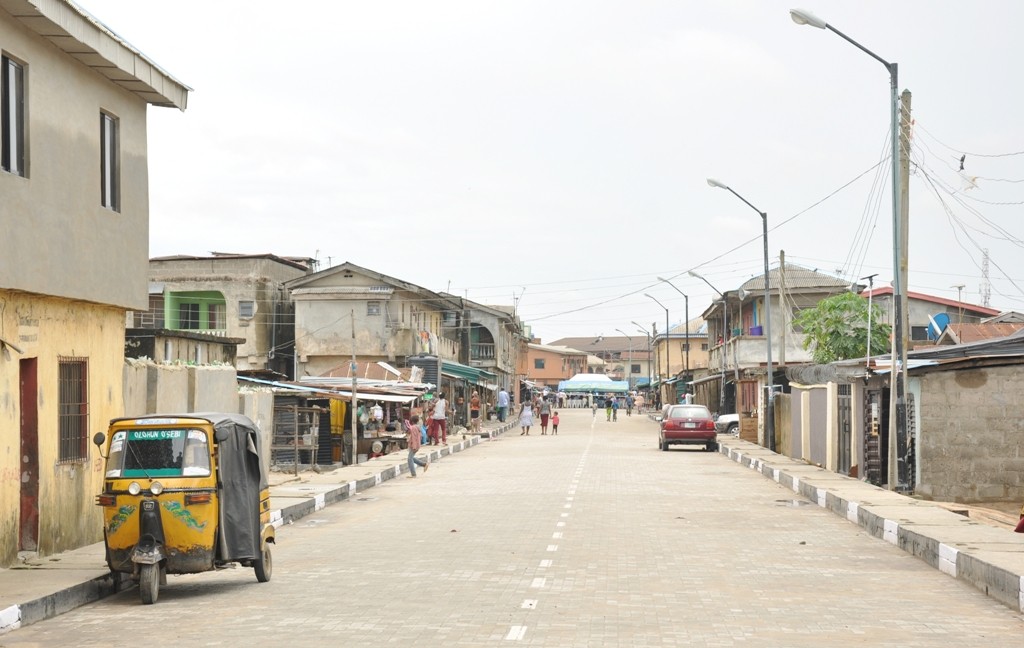 This is Alhaji Rasaq Street in Ibà LCDA, the newly constructed road is 243m long and 8m wide.