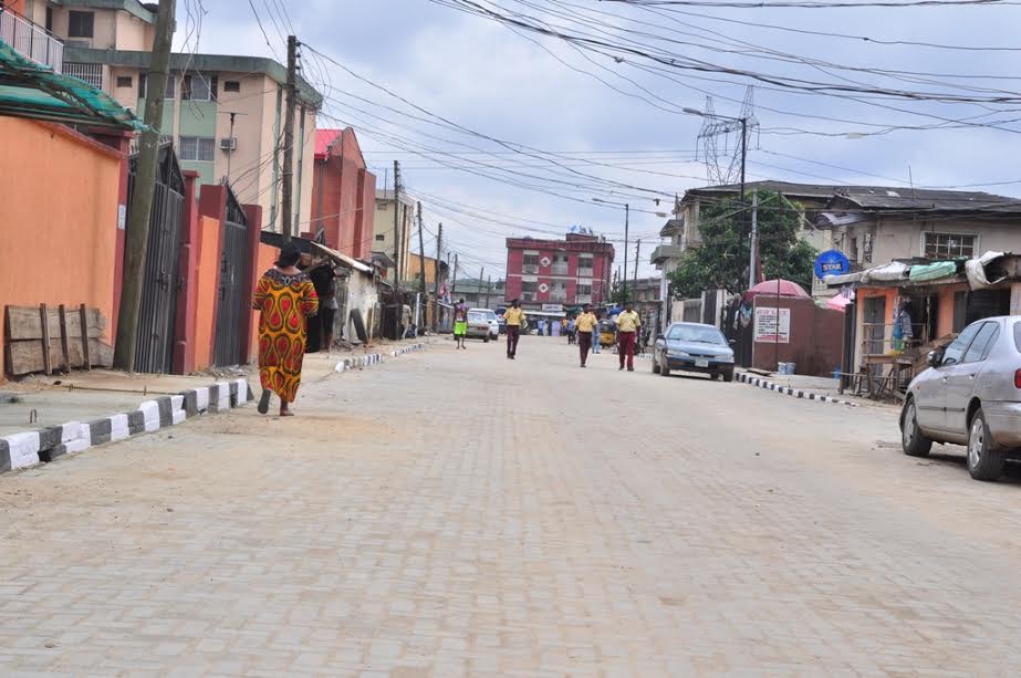 This is Bolaji Banwo Street in Coker-Aguda Local Council Development Area. The new road is 500m long and 9m wide. 