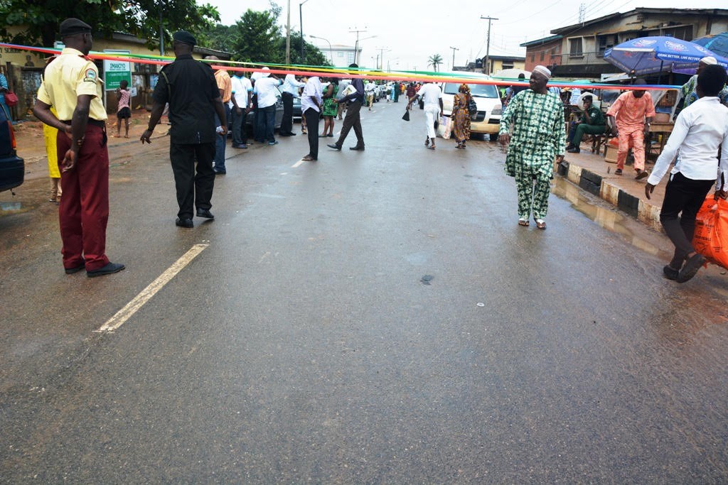 This is Ifoshi/Fadu Road in Ejigbo Local Council Development Area. The new road is 648m long and 9m wide. 