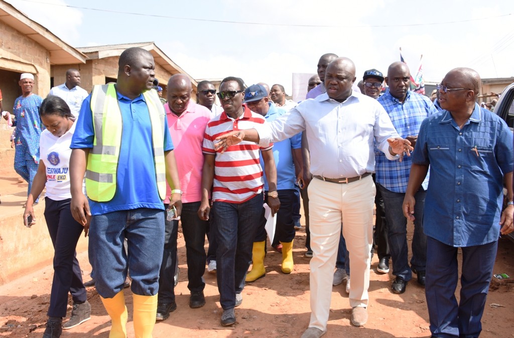 Lagos State Governor, Mr. Akinwunmi Ambode (2nd right), discussing with Commissioner for Works & Infrastructure, Engr. Ganiyu Johnson (right) and Chairman, Laralek Ultimate Construction Limited, Mr. Lekan Adebiyi (2nd left) during the Governor’s inspection of the ongoing construction ofChurch Road, Agbelekale; Giwa Street and Aboru-Abesan Link Road in Agbado Oke-Odo LCDA, on Thursday, November 3, 2016. With them are Special Adviser/ C.E.O, Lagos State Public Works Corporation (LSPWC), Engr. Ayotunde Sodeinde (3rd right); Commissioner for Waterfront Infrastructure Development, Engr. Adebowale Akinsanya (3rd left) and Special Adviser, Urban Development, Mrs. Yetunde Onabule (left).