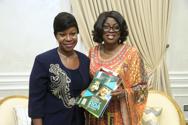 Wife of Lagos State Governor, Mrs. Bolanle Ambode (right) being presented souvenirs by the Chairperson, International Federation of Women Lawyers (FIDA), Mrs. Ngozi Ogbolu during FIDA’s courtesy visit to the wife of the Governor at the Lagos House, Ikeja, on Tuesday, 17 January, 2017.