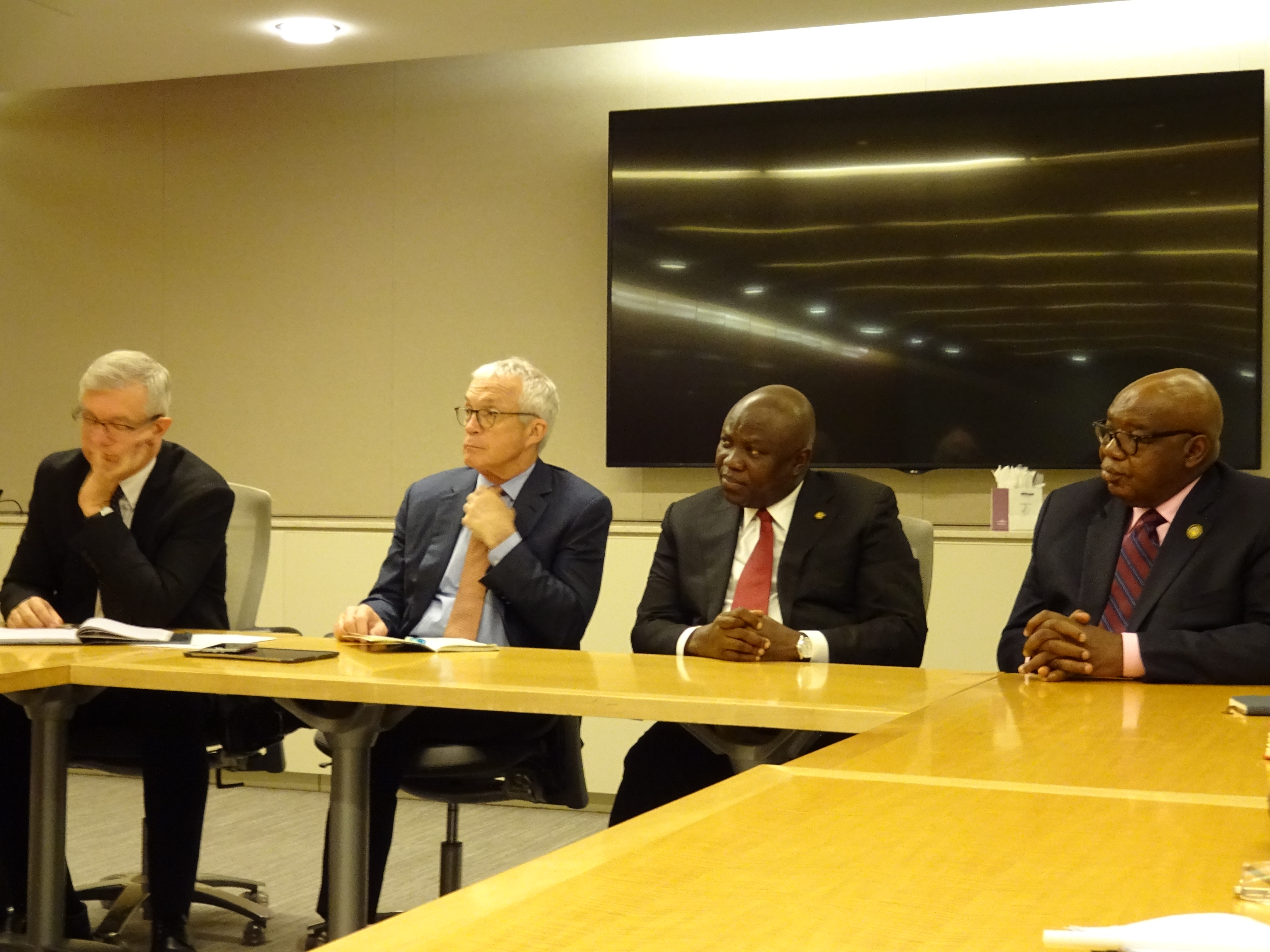 Governor Akinwunmi Ambode At A Meeting with President of General Electric Africa in Washington DC