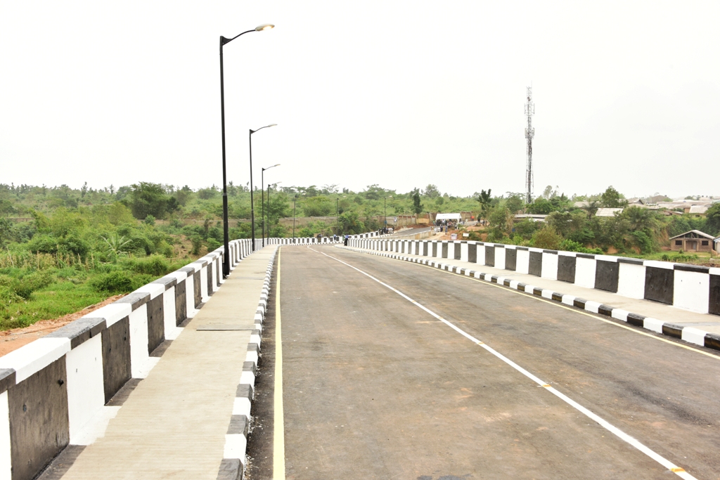 The newly commissioned Ikola Bridge (Old Odo Obasanjo Bridge) as part of the 21 Lagos-Ogun Boundary Network Roads in Alimosho Local Government by Governor Akinwunmi Ambode, on Monday, April 2, 2018.