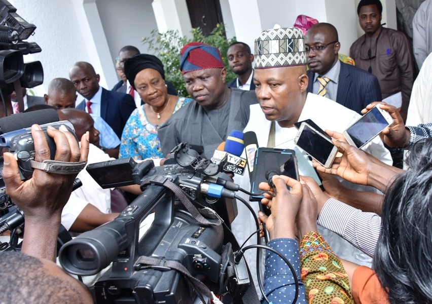 Lagos State Governor, Mr. Akinwunmi Ambode (middle), with Borno State Governor, Alhaji Kashim Shettima (right) and former Deputy Governor of Ekiti State, Prof. Modupe Adelabu (left), briefing journalists shortly after the APC Southwest’s National Peace and Reconciliation Committee interactive hearing with Osun and Oyo States members at the Government House, Ibadan, Oyo State, on Tuesday, December 11, 2018.